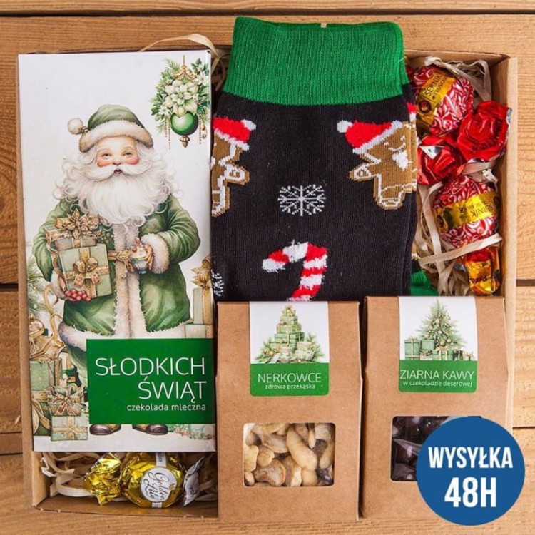 kosz-prezentowy-na-swieta-skarpetki-i-slodkosci-mn.jpg