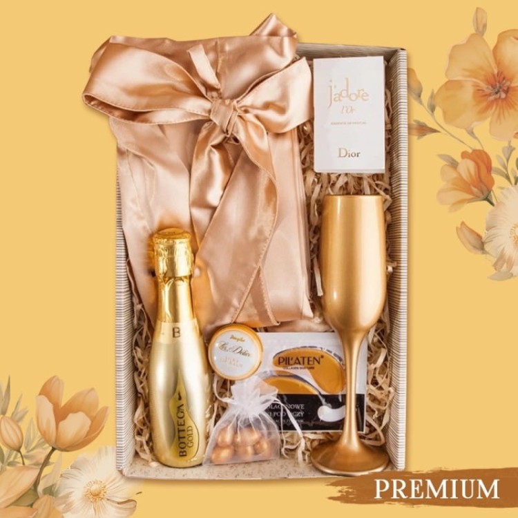 premium-prezent-swiateczny-dla-kobiety-dotyk-luksusu-ze-szlafrokiem-bottega-gold-i-kieliszkiem-bd62.jpg