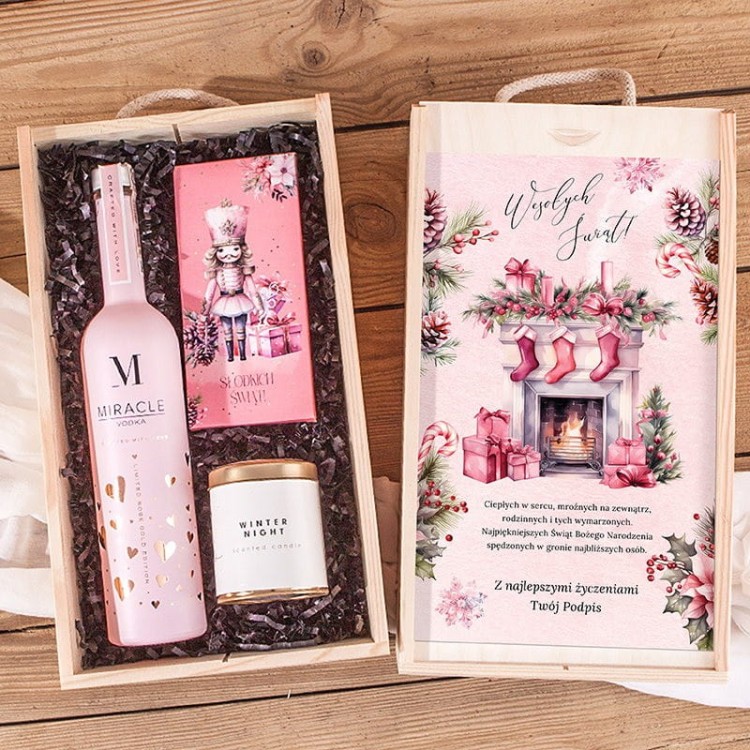 kosz-prezentowy-swiateczny-w-skrzyni-z-podpisem-elegant-pink-i (1).jpg